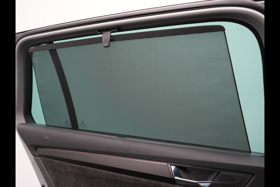 Škoda Superb Combi 1.4 TSI iV Sportline Business Plug In Hybrid 218pk Dealer O.H. PHEV | Trekhaak Af Fabriek | Adaptive Cruise | 360 Camera | Canton Audio | Alcantara Sportstoelen Memory & Verwarmd | Sfeerverlichting | Stuur Verwarmd | Keyless | Crystal LED | DAB |