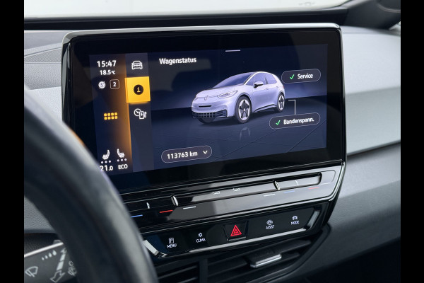 Volkswagen ID.3 First Max 62kWh Pano-dak 20"lm Head-Up-Display Adap.Cruise Camera Elek.Stoelen Navi Ecc Keyless Advanced Head-Up Matrix-Led SOH 91% Ergo Active Stoelen+Stuur+Stoelverwarming Led-a-licht dynamisch Apple Carplay Android Auto Dodehoek detector Dealeronderhouden Origineel Nederlandse Auto € 49.175,- nieuw!