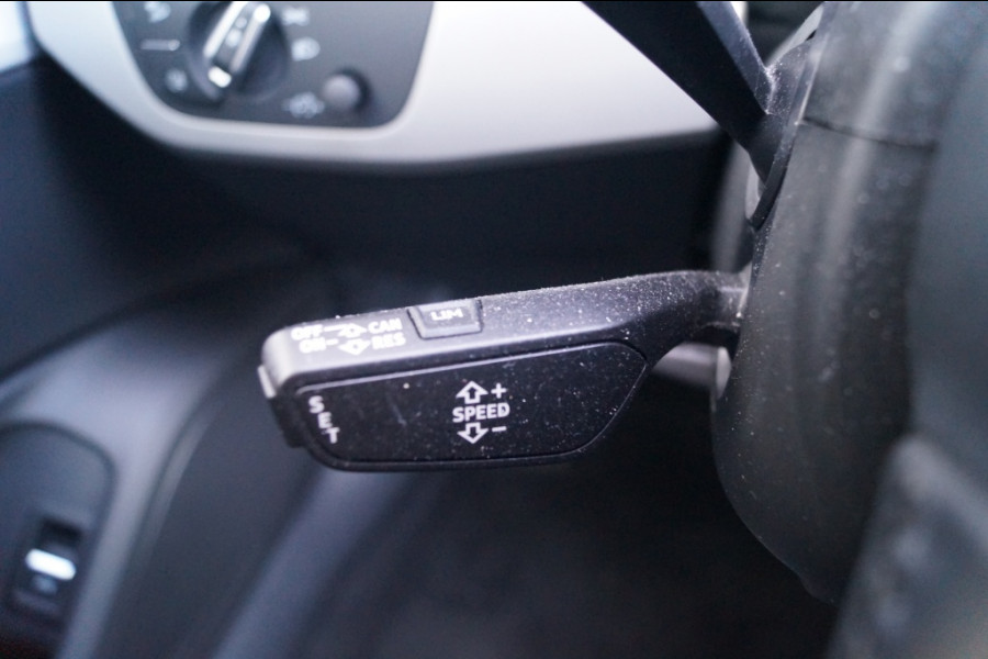 Audi A4 Avant 35 TFSI 150pk Automaat S-LINE Sport Edition