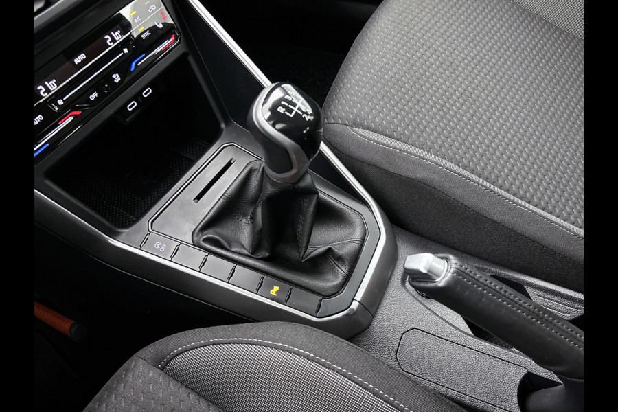 Volkswagen Polo 1.0 TSI Life Business (DIGITALE COCKPIT, STOELVERWARMING, NAVI, CARPLAY, PARKEERSENSOREN, 1e EIGENAAR, CLIMA)