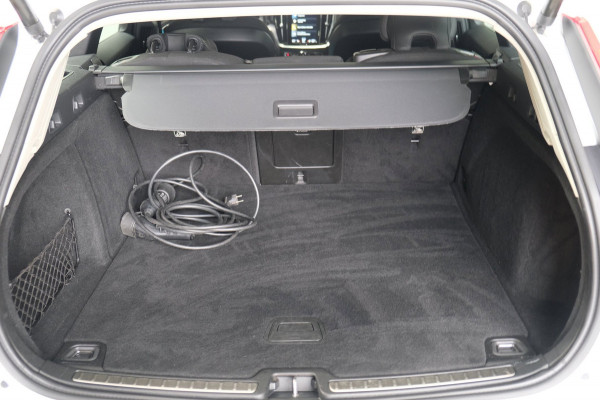 Volvo V60 2.0 T6 Recharge AWD Inscription - Airco, Cruise, PDC, Camera, Carplay, Trekhaak.