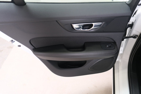Volvo V60 2.0 T6 Recharge AWD Inscription - Airco, Cruise, PDC, Camera, Carplay, Trekhaak.