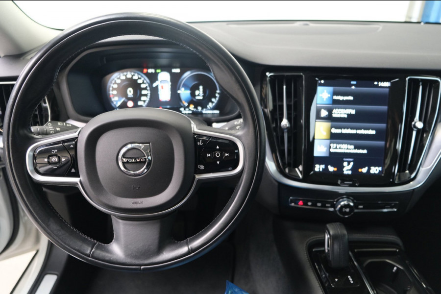 Volvo V60 2.0 T6 Recharge AWD Inscription - Airco, Cruise, PDC, Camera, Carplay, Trekhaak.