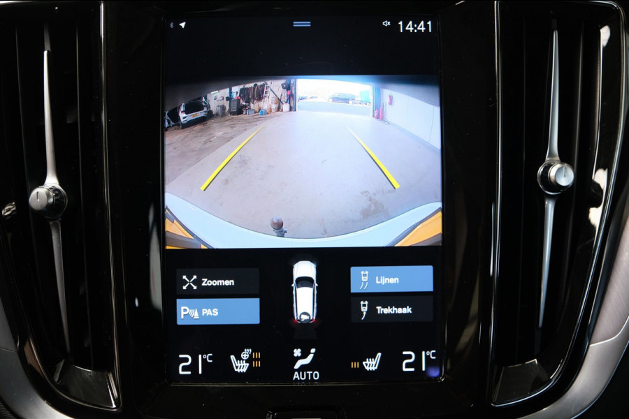 Volvo V60 2.0 T6 Recharge AWD Inscription - Airco, Cruise, PDC, Camera, Carplay, Trekhaak.