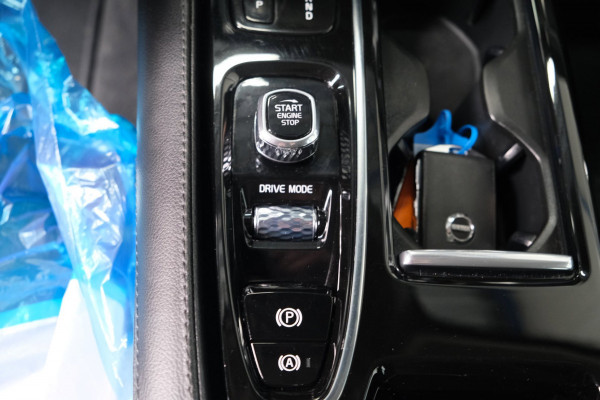 Volvo V60 2.0 T6 Recharge AWD Inscription - Airco, Cruise, PDC, Camera, Carplay, Trekhaak.