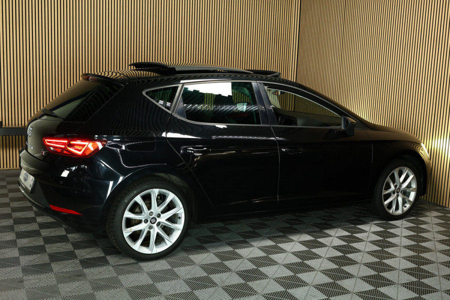 Seat Leon 1.4 TSI ACT FR Top Uitvoering PANODAK NAVI 017
