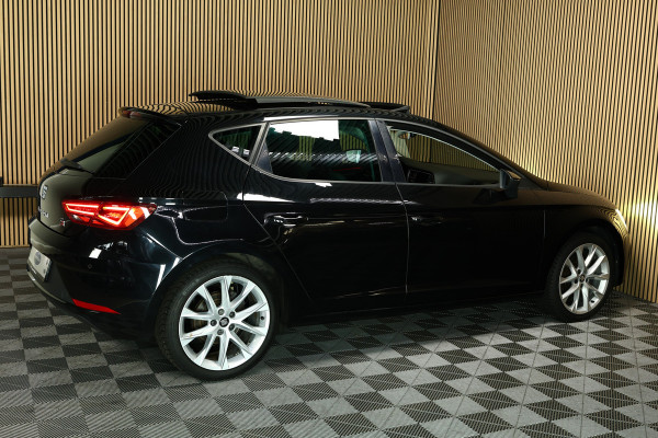 Seat Leon 1.4 TSI ACT FR Top Uitvoering PANODAK NAVI 017
