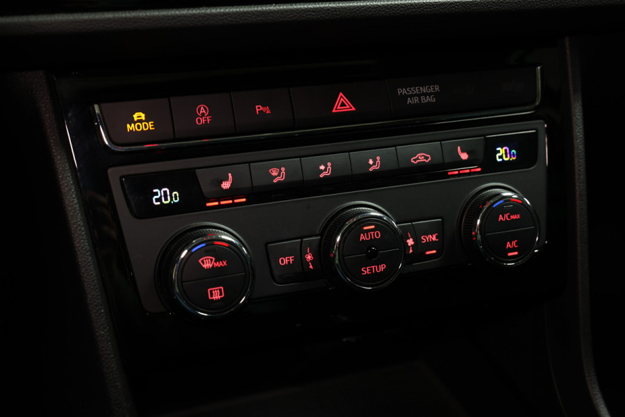 Seat Leon 1.4 TSI ACT FR Top Uitvoering PANODAK NAVI 017