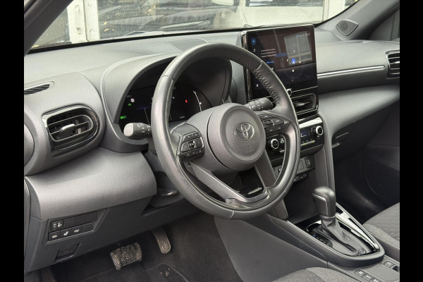 Toyota Yaris Cross 1.5 Hybrid First Edition Plus | Parkeersensoren, Stoel + Stuurverwarming, Groot scherm, Keyless, 17 inch