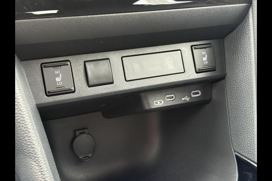 Toyota Yaris Cross 1.5 Hybrid First Edition Plus | Parkeersensoren, Stoel + Stuurverwarming, Groot scherm, Keyless, 17 inch