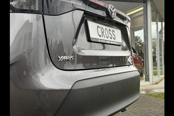 Toyota Yaris Cross 1.5 Hybrid First Edition Plus | Parkeersensoren, Stoel + Stuurverwarming, Groot scherm, Keyless, 17 inch
