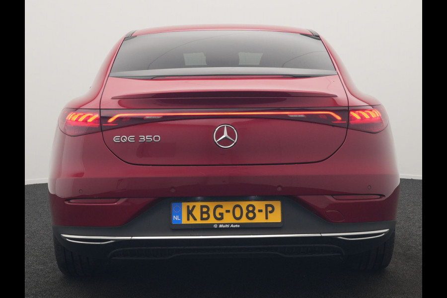 Mercedes-Benz EQE 350 Advantage 89 kWh 293pk Dealer O.H. | Adaptive Cruise | Luchtvering | Burmester Audio | Digital Light | 360 Camera | Lederen Sportstoelen Memory & Verwarmd | Sfeerverlichting | Keyless | Apple Carplay | Virtual | Navigatie |