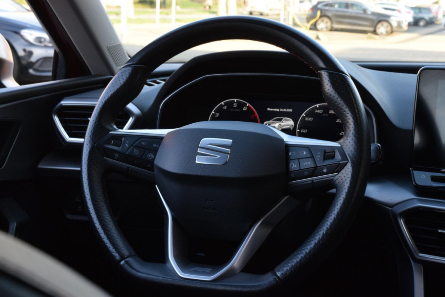 Seat Leon Sportstourer 1.5 eTSI FR|Cam.|Trekh.|ACC|Stoel+stuurverw.
