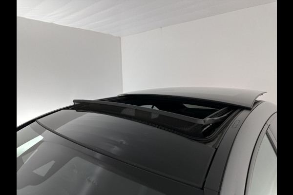 Mercedes-Benz A-Klasse 250 e AMG Limited Business Solution (Plug-in) (INCL-BTW) *PANO | LEATHER-MICROFIBRE | FULL-LED | AMBIENTLIGHT | HEATED-SPORTSEATS | WIDESCREEN-DIGICOCKPIT | DAB+ | NAVI-FULLMAP | CAMERA | PRIVACYGLASS | LANE-ASSIST | DYNAMIC-SELECT | 18'