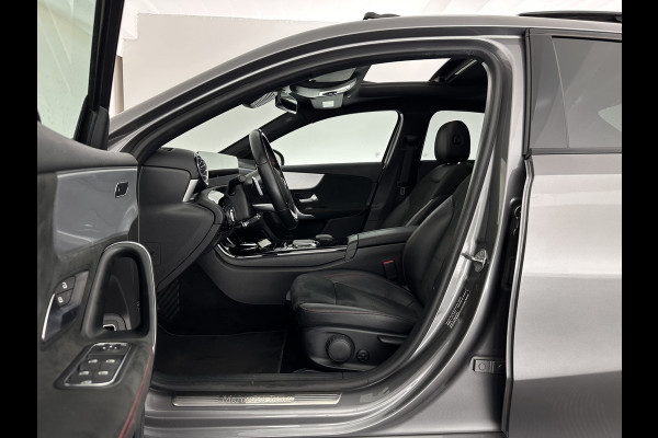 Mercedes-Benz A-Klasse 250 e AMG Limited Business Solution (Plug-in) (INCL-BTW) *PANO | LEATHER-MICROFIBRE | FULL-LED | AMBIENTLIGHT | HEATED-SPORTSEATS | WIDESCREEN-DIGICOCKPIT | DAB+ | NAVI-FULLMAP | CAMERA | PRIVACYGLASS | LANE-ASSIST | DYNAMIC-SELECT | 18'