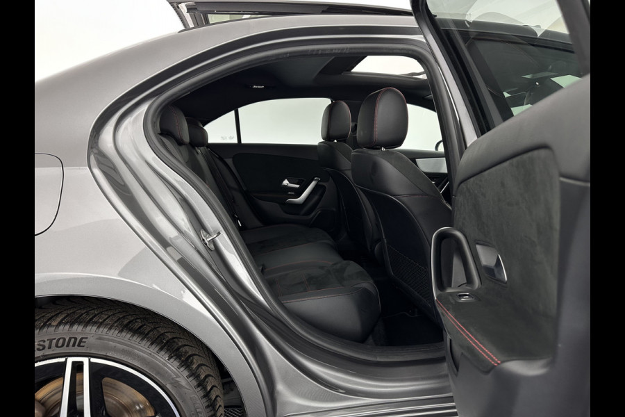 Mercedes-Benz A-Klasse 250 e AMG Limited Business Solution (Plug-in) (INCL-BTW) *PANO | LEATHER-MICROFIBRE | FULL-LED | AMBIENTLIGHT | HEATED-SPORTSEATS | WIDESCREEN-DIGICOCKPIT | DAB+ | NAVI-FULLMAP | CAMERA | PRIVACYGLASS | LANE-ASSIST | DYNAMIC-SELECT | 18'