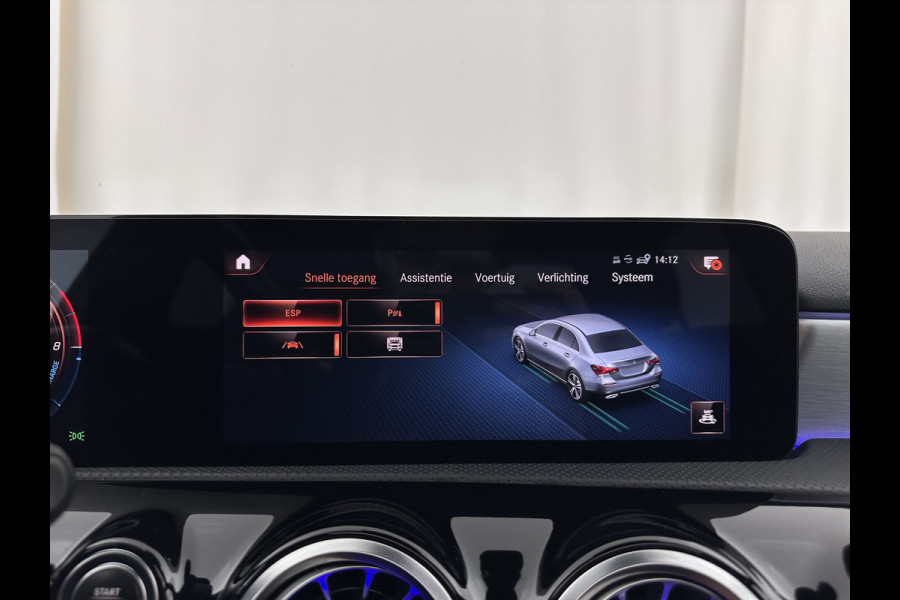 Mercedes-Benz A-Klasse 250 e AMG Limited Business Solution (Plug-in) (INCL-BTW) *PANO | LEATHER-MICROFIBRE | FULL-LED | AMBIENTLIGHT | HEATED-SPORTSEATS | WIDESCREEN-DIGICOCKPIT | DAB+ | NAVI-FULLMAP | CAMERA | PRIVACYGLASS | LANE-ASSIST | DYNAMIC-SELECT | 18'