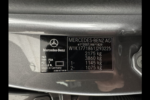 Mercedes-Benz A-Klasse 250 e AMG Limited Business Solution (Plug-in) (INCL-BTW) *PANO | LEATHER-MICROFIBRE | FULL-LED | AMBIENTLIGHT | HEATED-SPORTSEATS | WIDESCREEN-DIGICOCKPIT | DAB+ | NAVI-FULLMAP | CAMERA | PRIVACYGLASS | LANE-ASSIST | DYNAMIC-SELECT | 18'