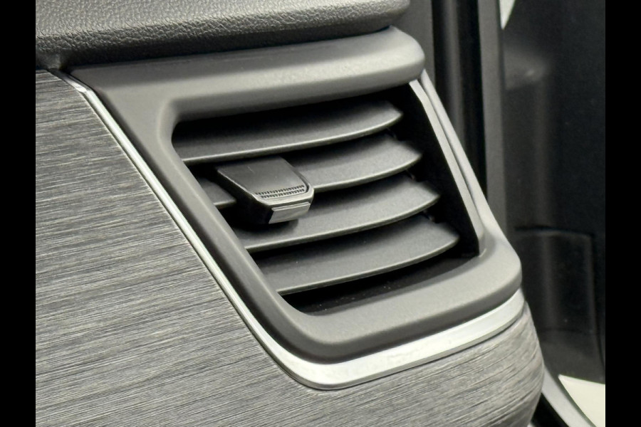 Renault Trafic 2.0 Blue dC1 150 EDC T29 L2H1 Extra Dubbele Cabine Navigatie Airco Lichtmetalen velgen Betimmering Trekhaak Camera Parkeer sensoren Dab