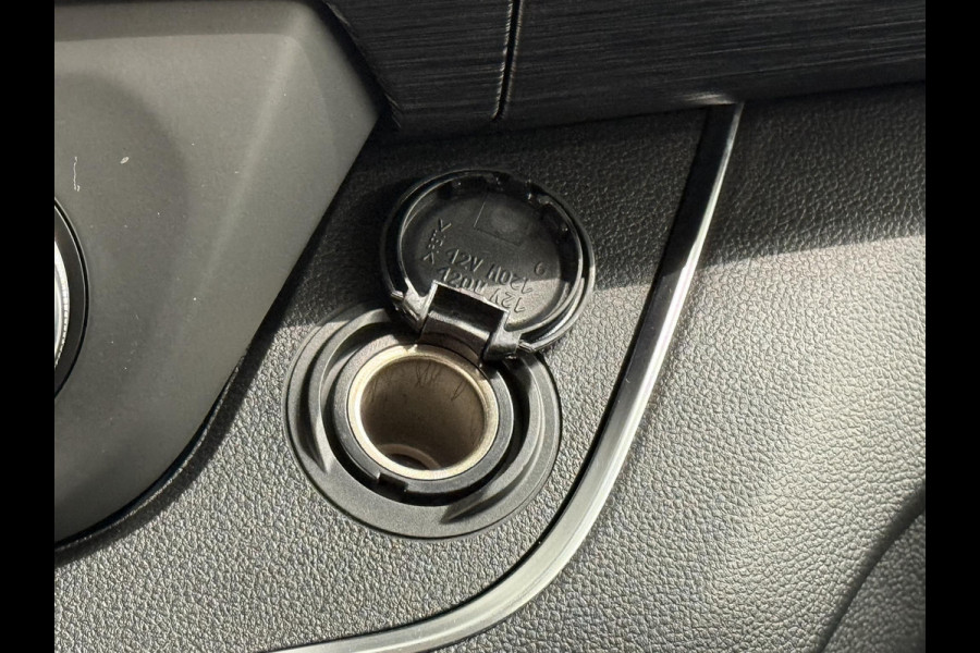 Renault Trafic 2.0 Blue dC1 150 EDC T29 L2H1 Extra Dubbele Cabine Navigatie Airco Lichtmetalen velgen Betimmering Trekhaak Camera Parkeer sensoren Dab