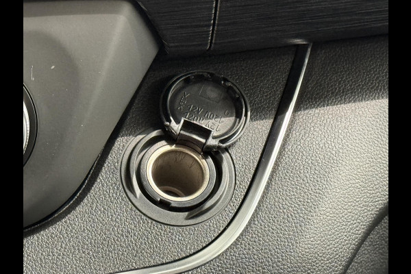 Renault Trafic 2.0 Blue dC1 150 EDC T29 L2H1 Extra Dubbele Cabine Navigatie Airco Lichtmetalen velgen Betimmering Trekhaak Camera Parkeer sensoren Dab