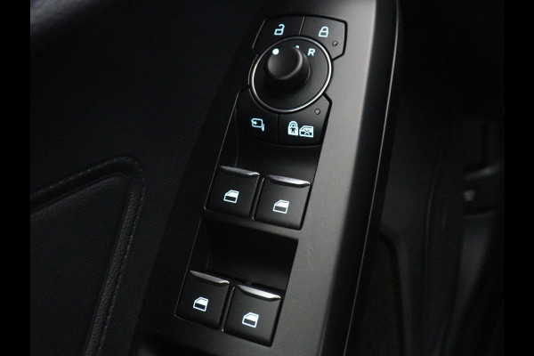 Ford Focus 1.0 EcoBoost Hybrid ST Line X | 51.500km NAP | Camera | Carplay | B&O Sound | Keyless | Full LED | Navigatie | Digital Cockpit | Climate control | Cruise control