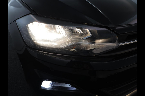 Volkswagen Polo 1.0 TSI Comfortline Business 95 pk | Navigatie | Parkeersensoren | Achteruitrijcamera | Adaptieve cruise control |
