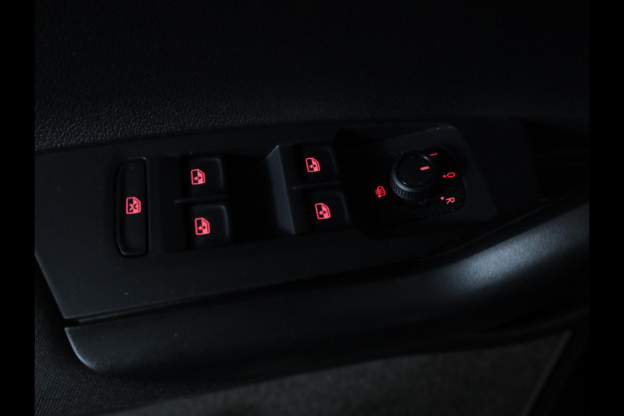 Volkswagen Polo 1.0 TSI Comfortline Business 95 pk | Navigatie | Parkeersensoren | Achteruitrijcamera | Adaptieve cruise control |