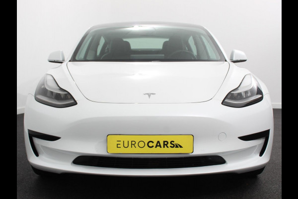 Tesla Model 3 Standard RWD Plus 60 kWh Panorama dak Navigatie Leder Parkeersensoren Camera 19" Sport Wheels