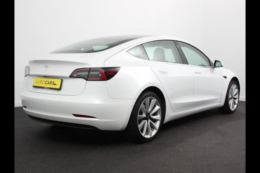 Tesla Model 3 Standard RWD Plus 60 kWh Panorama dak Navigatie Leder Parkeersensoren Camera 19" Sport Wheels