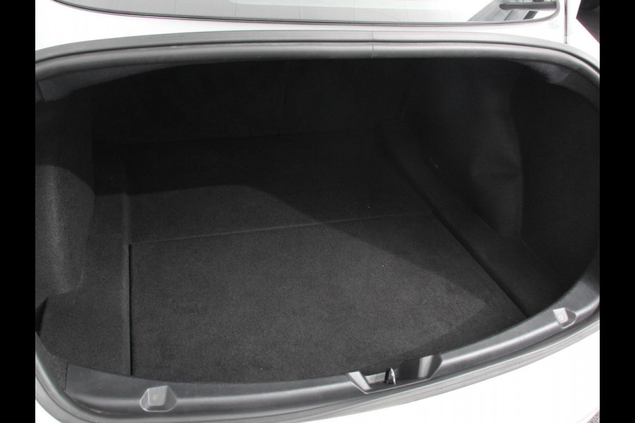 Tesla Model 3 Standard RWD Plus 60 kWh Panorama dak Navigatie Leder Parkeersensoren Camera 19" Sport Wheels