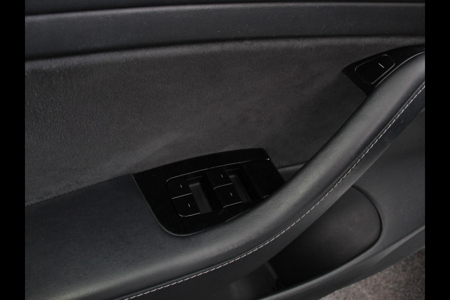 Tesla Model 3 Standard RWD Plus 60 kWh Panorama dak Navigatie Leder Parkeersensoren Camera 19" Sport Wheels