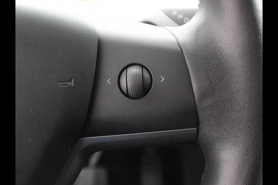 Tesla Model 3 Standard RWD Plus 60 kWh Panorama dak Navigatie Leder Parkeersensoren Camera 19" Sport Wheels