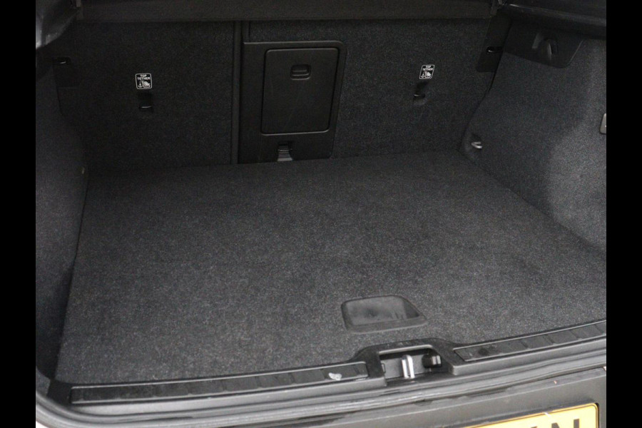 Volvo XC40 1.5 T5 Recharge Inscription Expression | Stoel & stuurverwarming | 360 Camera | Adaptive cruise | Harman/Kardon | Carplay | Navigatie | Full LED | PHEV | Plug In