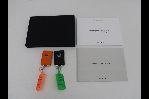 Volvo XC40 1.5 T5 Recharge Inscription Expression | Stoel & stuurverwarming | 360 Camera | Adaptive cruise | Harman/Kardon | Carplay | Navigatie | Full LED | PHEV | Plug In