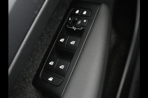 Volvo XC40 1.5 T5 Recharge Inscription Expression | Stoel & stuurverwarming | 360 Camera | Adaptive cruise | Harman/Kardon | Carplay | Navigatie | Full LED | PHEV | Plug In