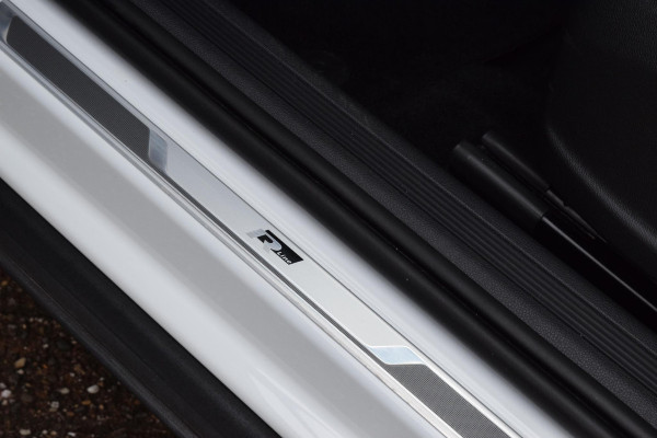 Volkswagen T-Cross 1.0 TSI|2x R-Line|Cam.|ACC|18"|Stoelver.|Virtual