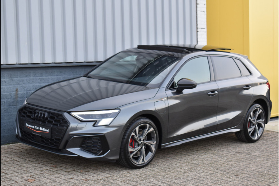 Audi A3 Sportback 45 TFSI e S-Line 245 Pk Alle Opties Pano RS-Stoel Head-Up Memory Keyless RS3 18 Inch