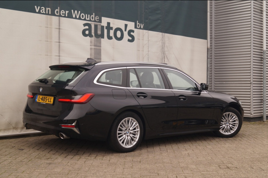 BMW 3 Serie Touring 320i 184pk Business Edition Plus -PANO-LEER-