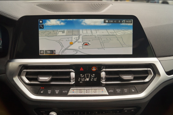 BMW 3 Serie Touring 320i 184pk Business Edition Plus -PANO-LEER-