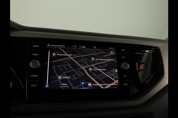 Volkswagen Polo 1.0 TSI Comfortline 95 PK | Navigatie | Parkeersensoren voor en achter | Automatische airco |