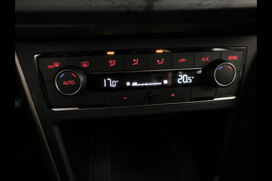 Volkswagen Polo 1.0 TSI Comfortline 95 PK | Navigatie | Parkeersensoren voor en achter | Automatische airco |