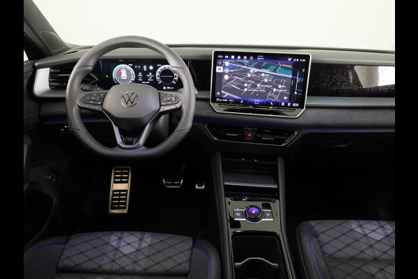 Volkswagen Tayron 1.5 eHybrid R-Line Edition 272 pk Automaat (DSG) | Navigatie | Panoramadak | Parkeersensoren (Park assist) | Achteruitrijcamera | Black Style pakket | R-Line |