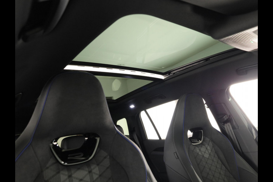 Volkswagen Tayron 1.5 eHybrid R-Line Edition 272 pk Automaat (DSG) | Navigatie | Panoramadak | Parkeersensoren (Park assist) | Achteruitrijcamera | Black Style pakket | R-Line |