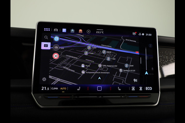 Volkswagen Tayron 1.5 eHybrid R-Line Edition 272 pk Automaat (DSG) | Navigatie | Panoramadak | Parkeersensoren (Park assist) | Achteruitrijcamera | Black Style pakket | R-Line |