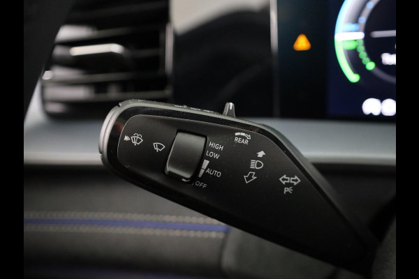 Volkswagen Tayron 1.5 eHybrid R-Line Edition 272 pk Automaat (DSG) | Navigatie | Panoramadak | Parkeersensoren (Park assist) | Achteruitrijcamera | Black Style pakket | R-Line |