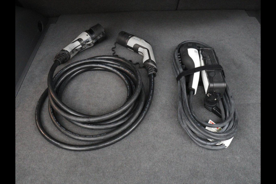 Hyundai IONIQ 5 Style 73kWh | SOH 95% | 3-Fase | Warmtepomp | Stoelverwarming | Adaptive cruise | Camera | Carplay | Keyless | Full LED | Digital Cockpit | Climate control | Gravity Gold Matte