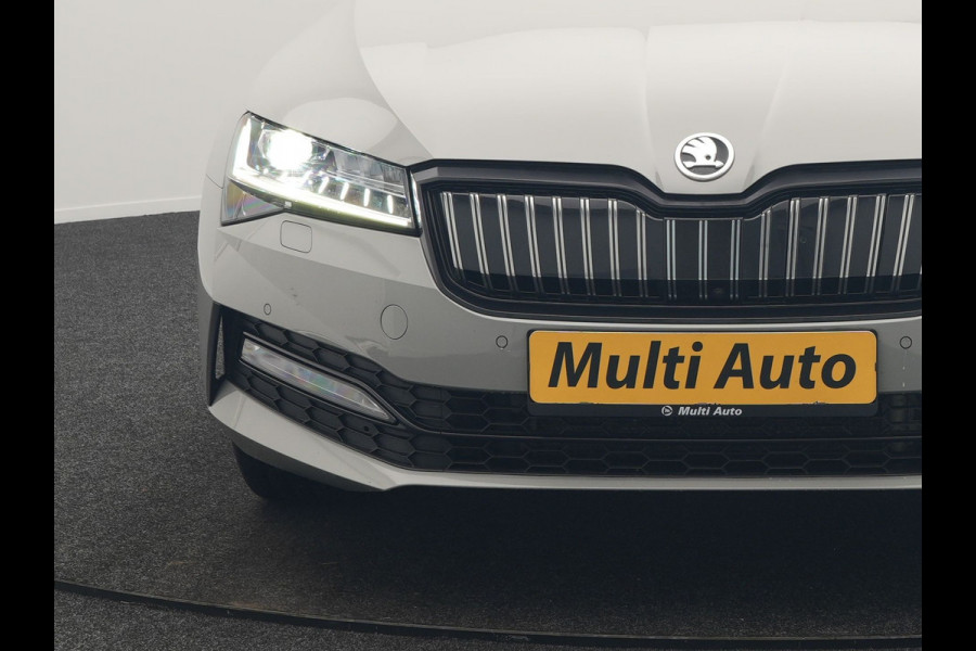 Škoda Superb Combi 1.4 TSI iV Sportline Business Plug In Hybrid 218pk Dealer O.H. PHEV | Trekhaak Af Fabriek | Adaptive Cruise | 360 Camera | Canton Audio | Alcantara Sportstoelen Memory & Verwarmd | Sfeerverlichting | Stuur Verwarmd | Keyless | Crystal LED | DAB |