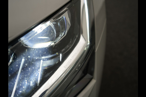 Škoda Superb Combi 1.4 TSI iV Sportline Business Plug In Hybrid 218pk Dealer O.H. PHEV | Trekhaak Af Fabriek | Adaptive Cruise | 360 Camera | Canton Audio | Alcantara Sportstoelen Memory & Verwarmd | Sfeerverlichting | Stuur Verwarmd | Keyless | Crystal LED | DAB |