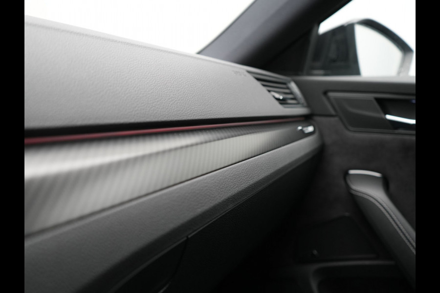 Škoda Superb Combi 1.4 TSI iV Sportline Business Plug In Hybrid 218pk Dealer O.H. PHEV | Trekhaak Af Fabriek | Adaptive Cruise | 360 Camera | Canton Audio | Alcantara Sportstoelen Memory & Verwarmd | Sfeerverlichting | Stuur Verwarmd | Keyless | Crystal LED | DAB |